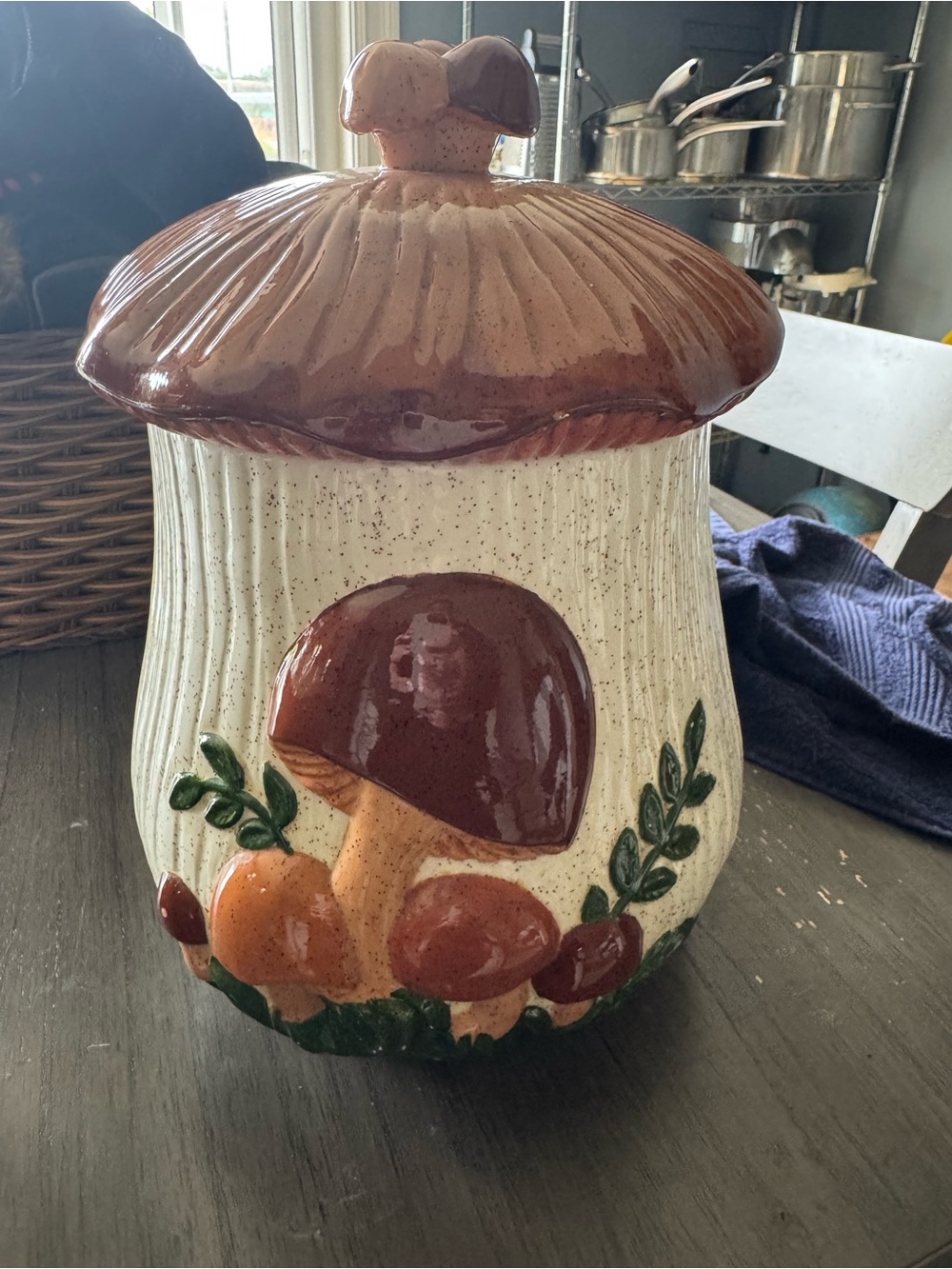 Vintage-Style Mushroom Ceramic Cookie Jar - Brown & Cream